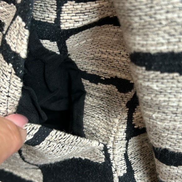 Chico's Size 2 Abstract Print Open Front 3/4 Sleeves Lined Blazer Jacket - Picture 3 of 8